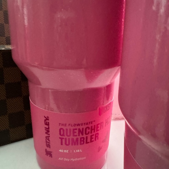 Wicked👄Stanley 40oz. NWT. Flawless comes with box. Sold out! - Picture 4 of 6